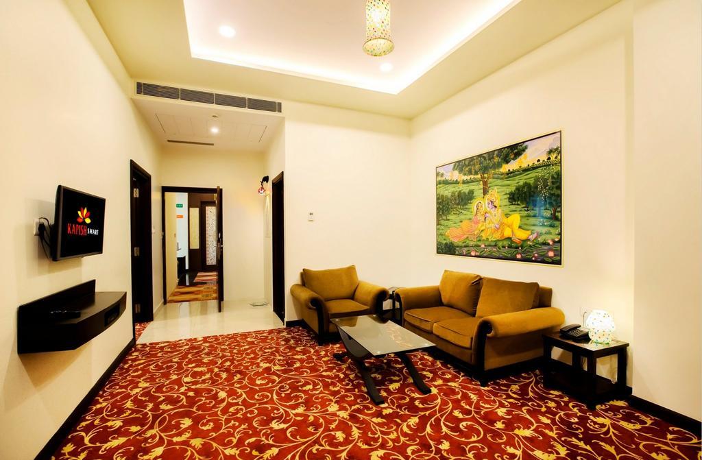 Hotel Kapish Smart-All Pure Veg Jaipur Bagian luar foto